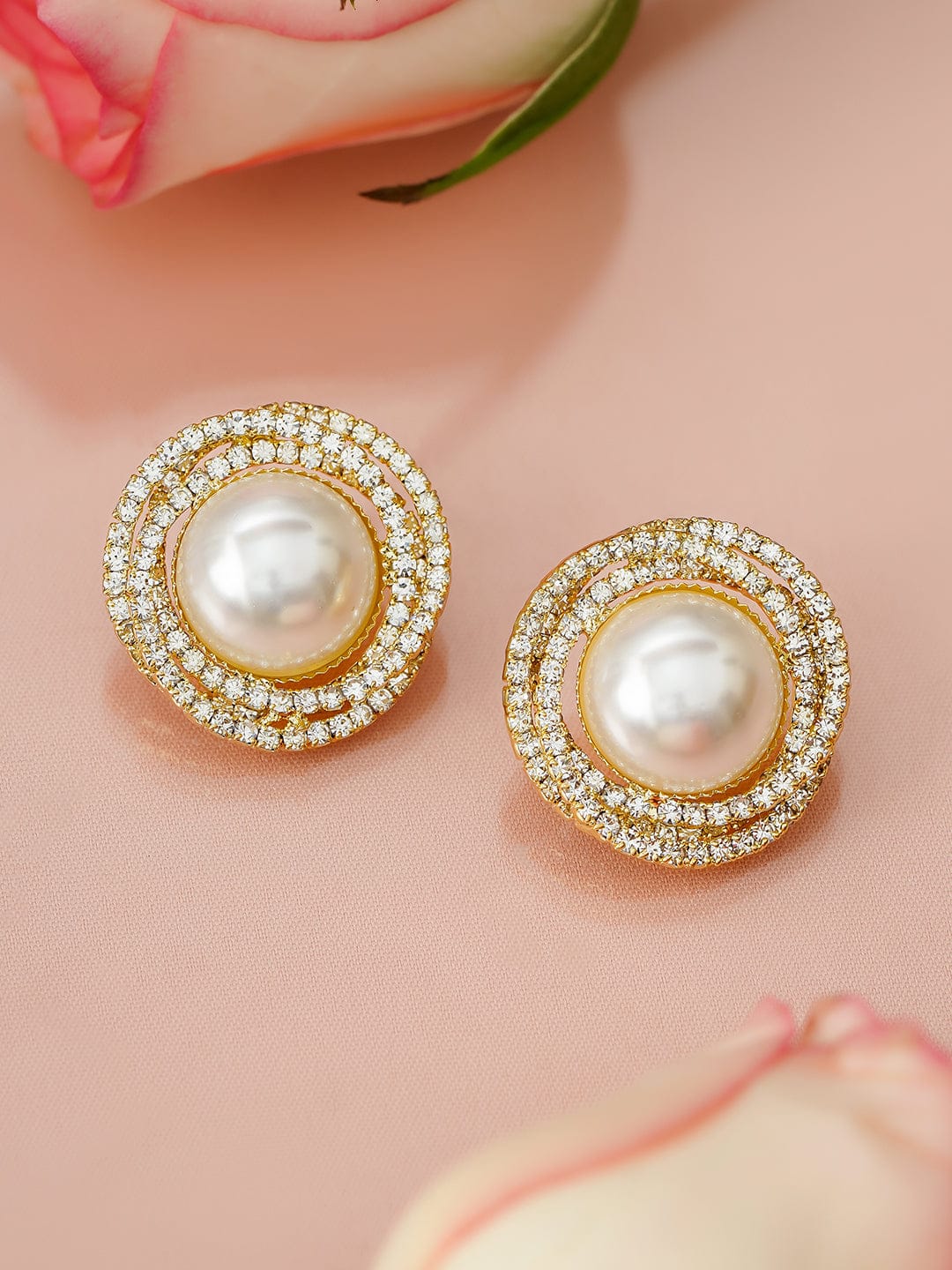 Pearl That Shimmer CZ Studs フリーサイズ