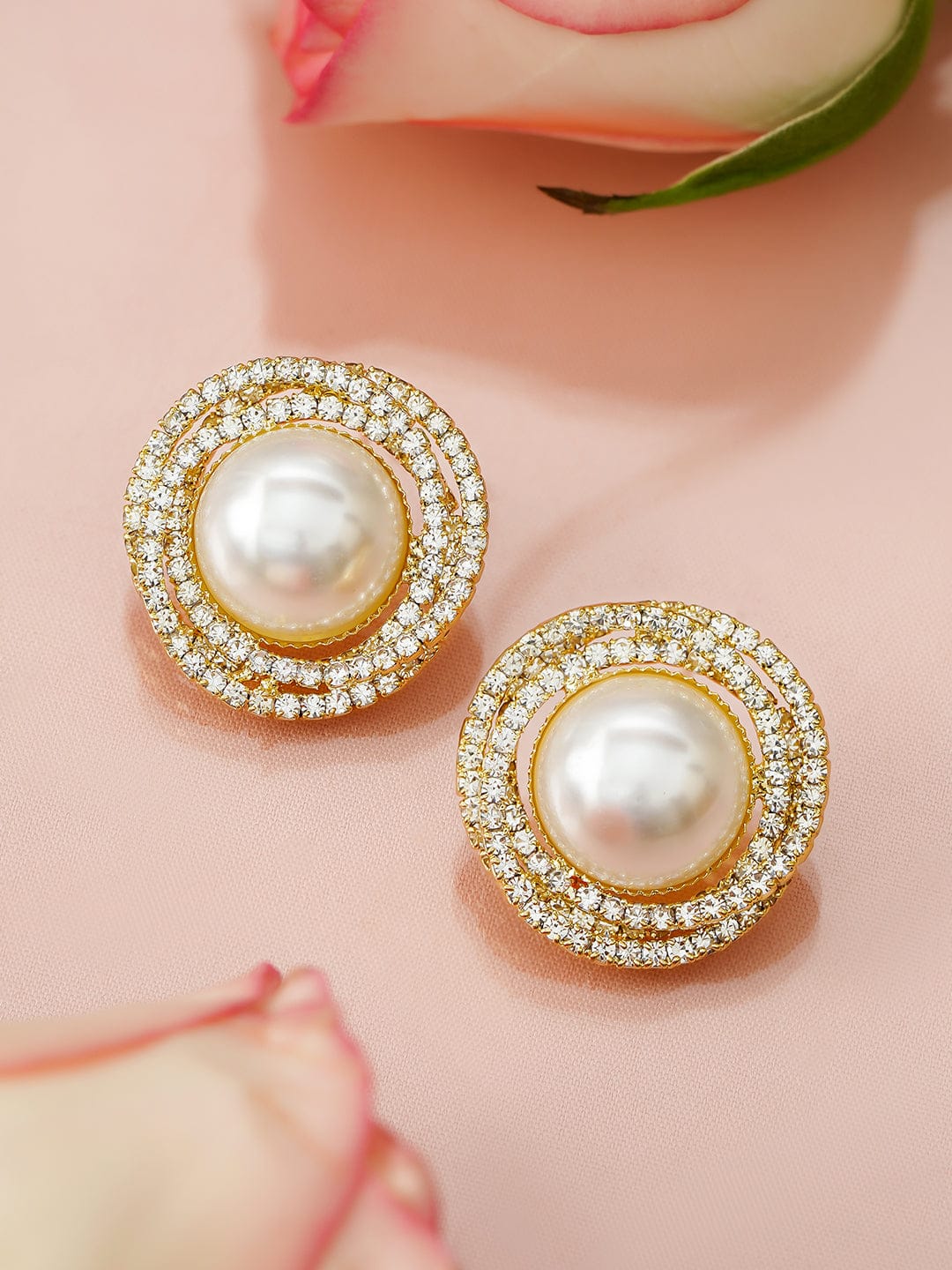 Pearl That Shimmer CZ Studs フリーサイズ