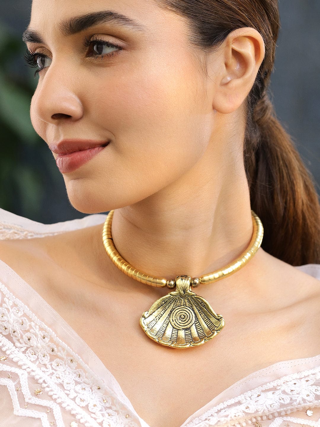 Ocean s Shell Flaunting Statement Necklace フリーサイズ