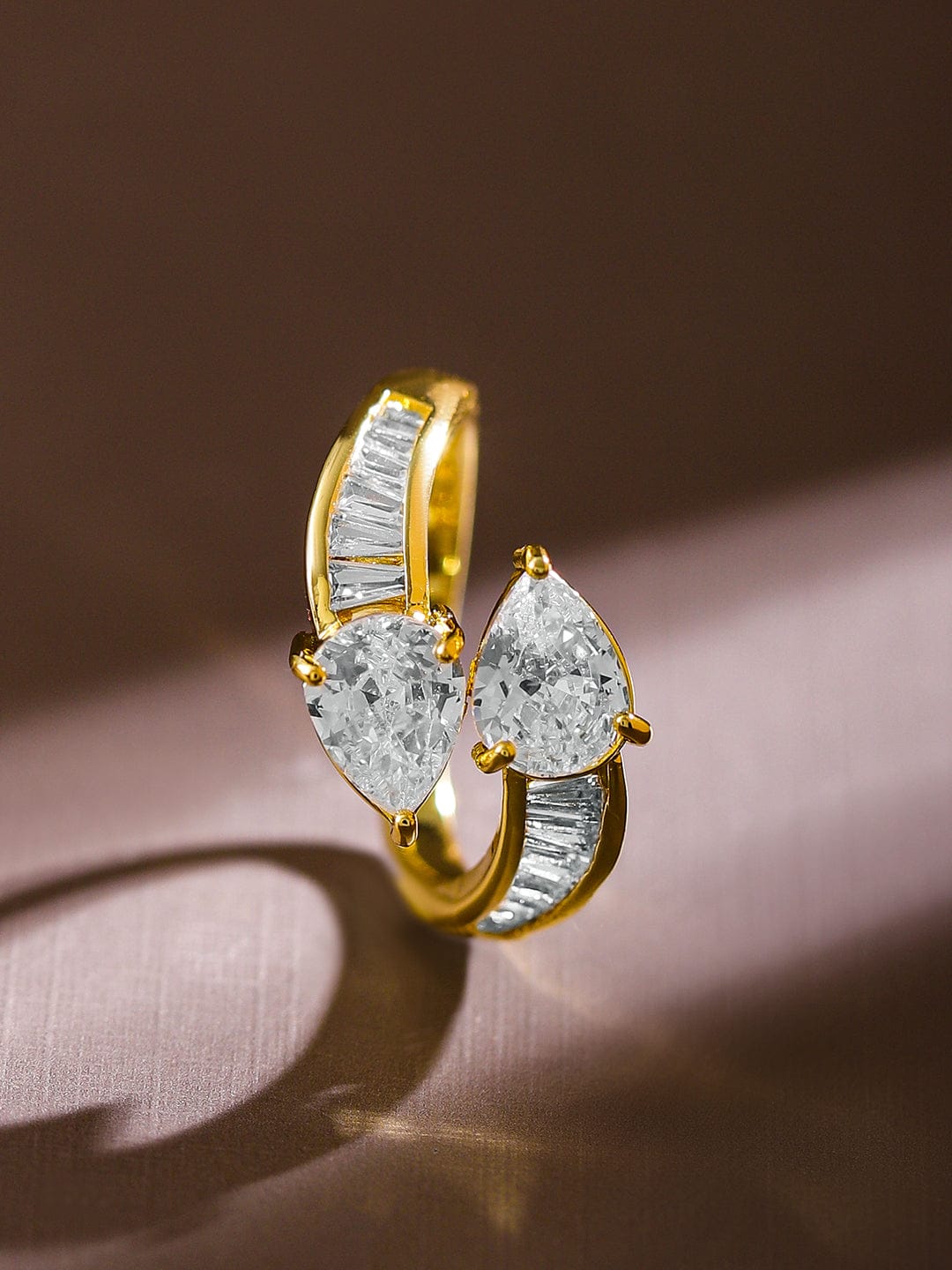 【Rubans】 18K Gold-Plated Pear-Cut Cubic Zirconia Studded Openable Adjustable Ring｜18Kゴールドメッキ ペアカット キュービックジルコニア オープン アジャスタブルリング