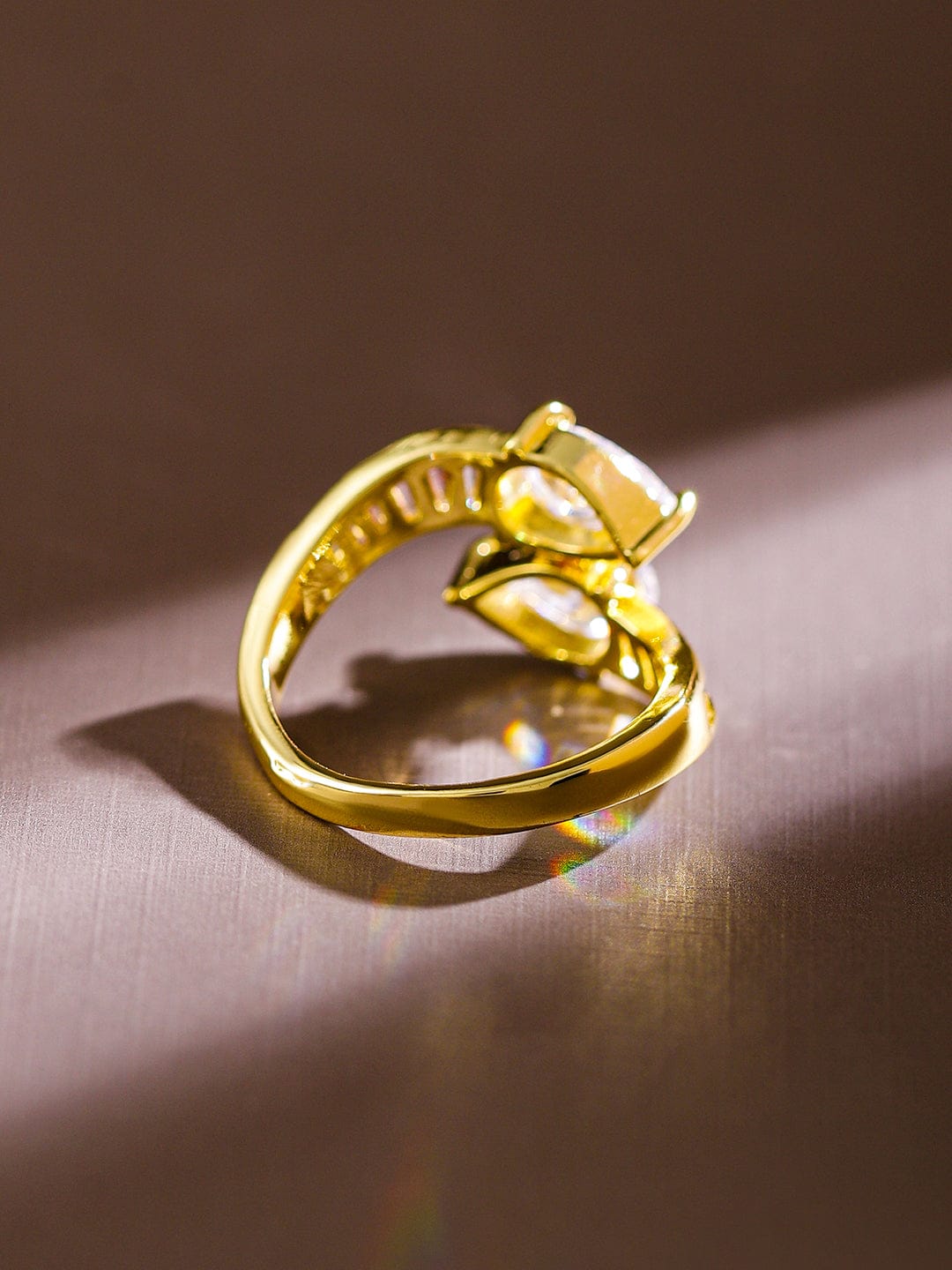 【Rubans】 18K Gold-Plated Pear-Cut Cubic Zirconia Studded Openable Adjustable Ring｜18Kゴールドメッキ ペアカット キュービックジルコニア オープン アジャスタブルリング