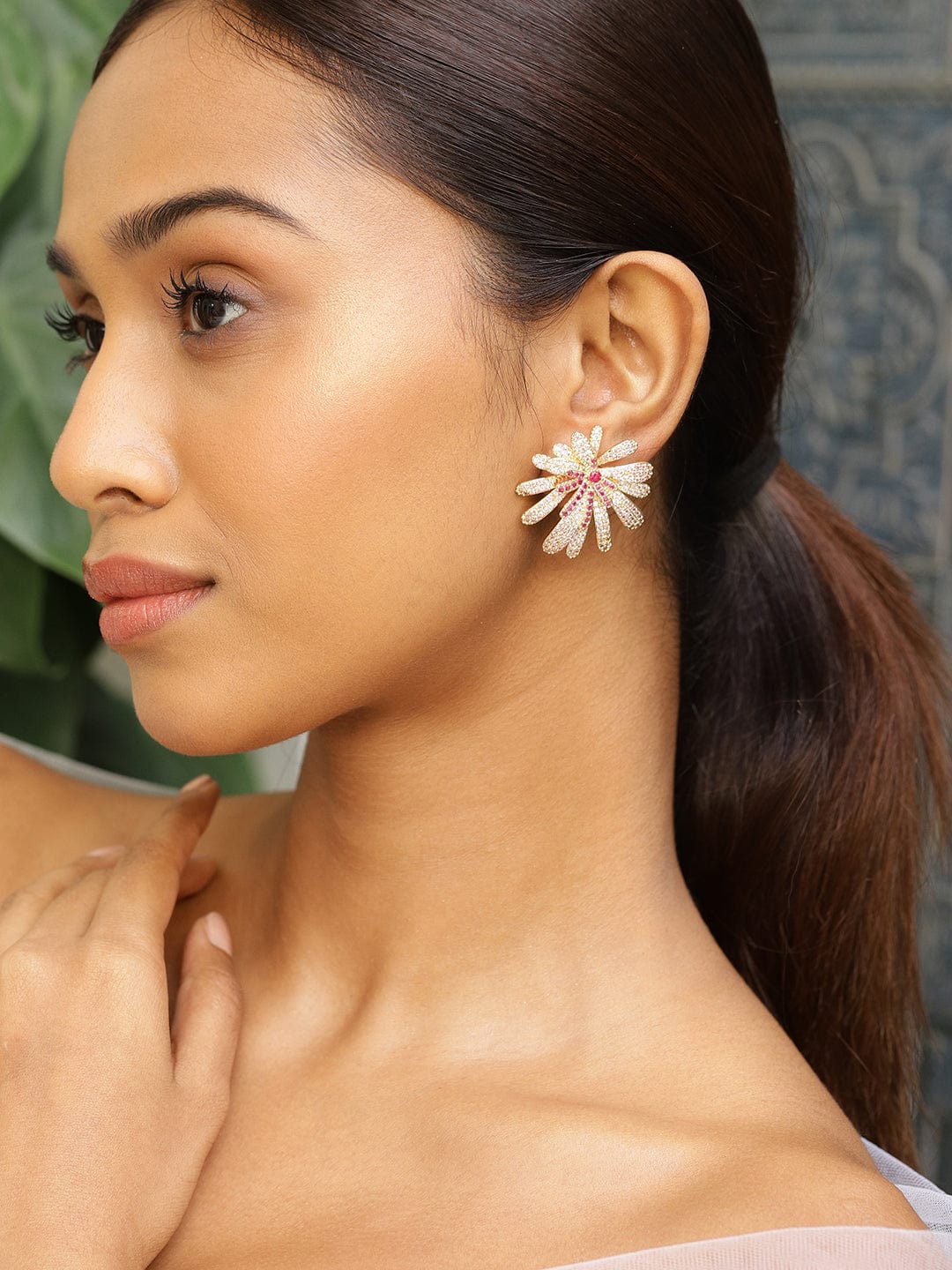 Floral Firework Red-Pink Glam Gold Studs Pink & Red