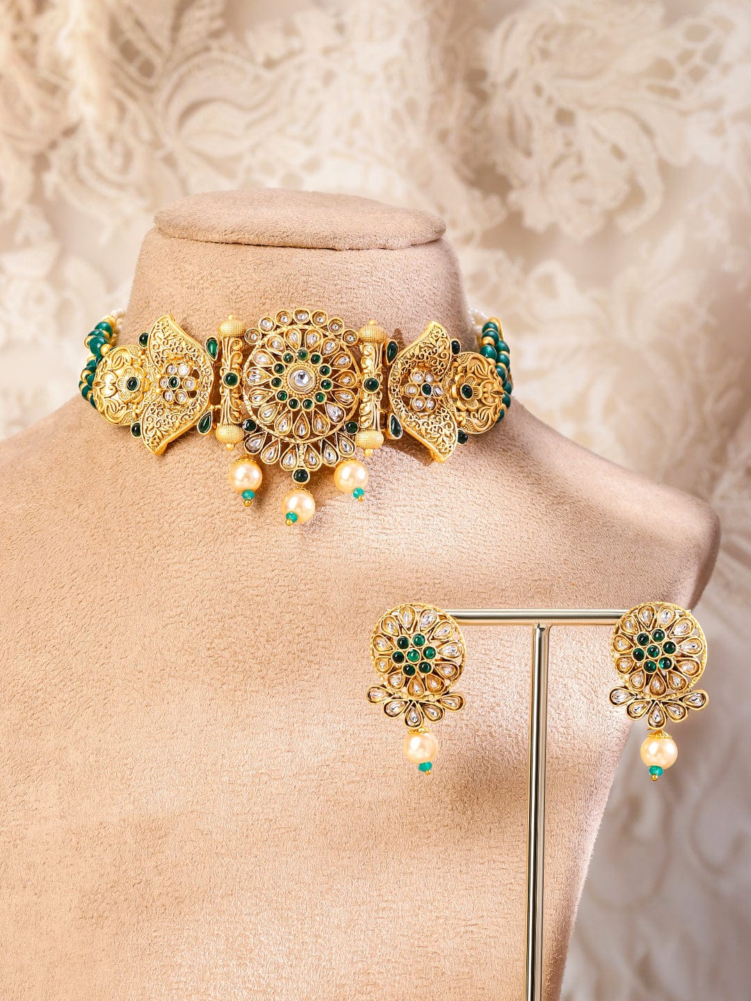 Gleaming Green Kundan Choker Set フリーサイズ