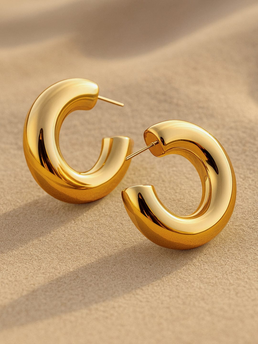 Luxe Everyday Golden Hoops フリーサイズ