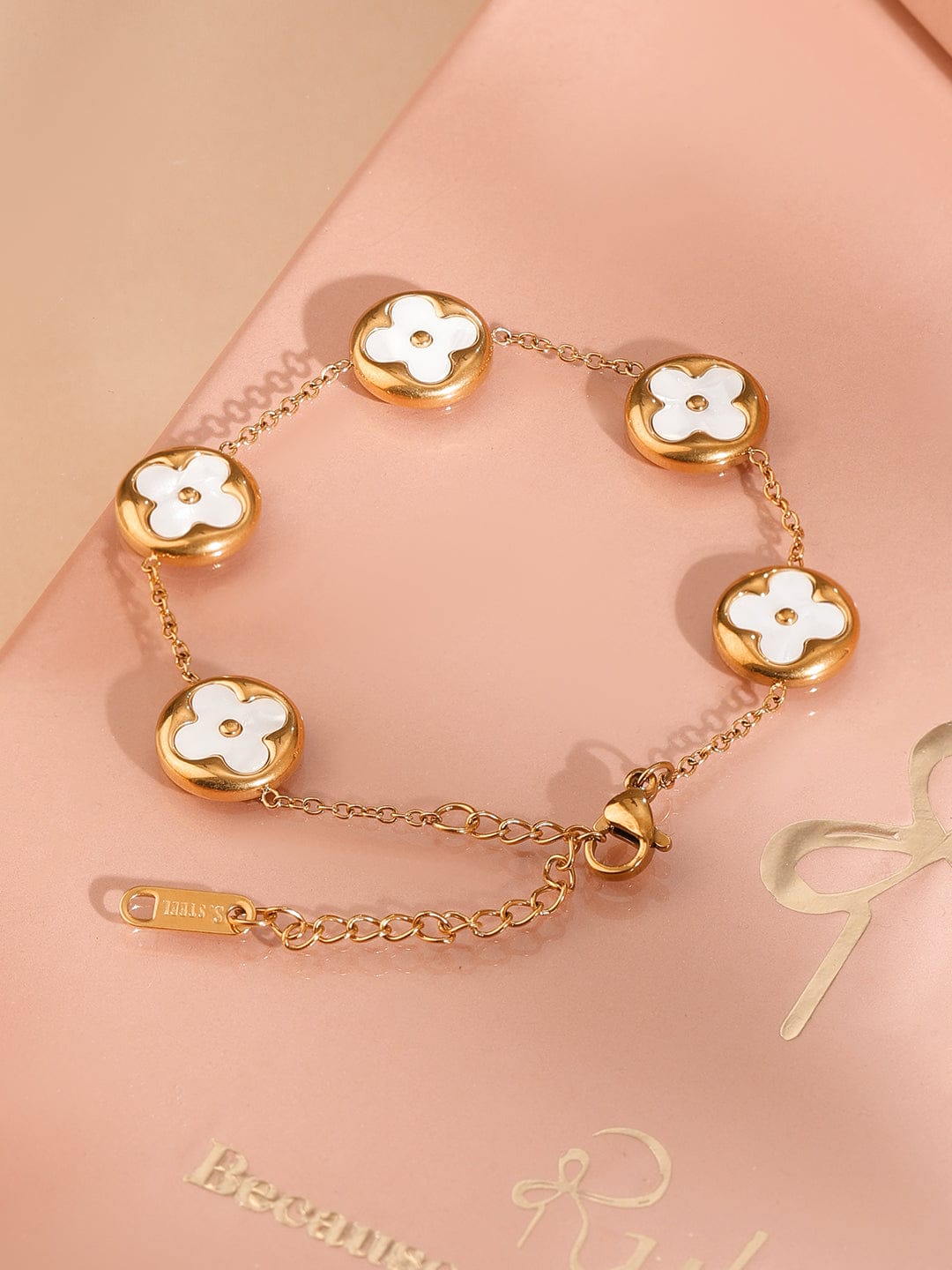 Rubans 18K Gold-Plated Stainless Steel Tarnish-Free Waterproof White Clover Charm Bracelet Gold