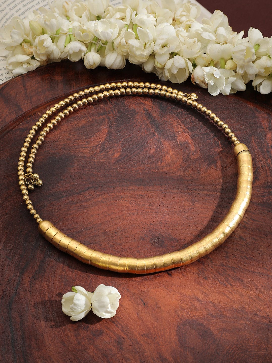 Gracefully Textured Golden Statement Choker フリーサイズ