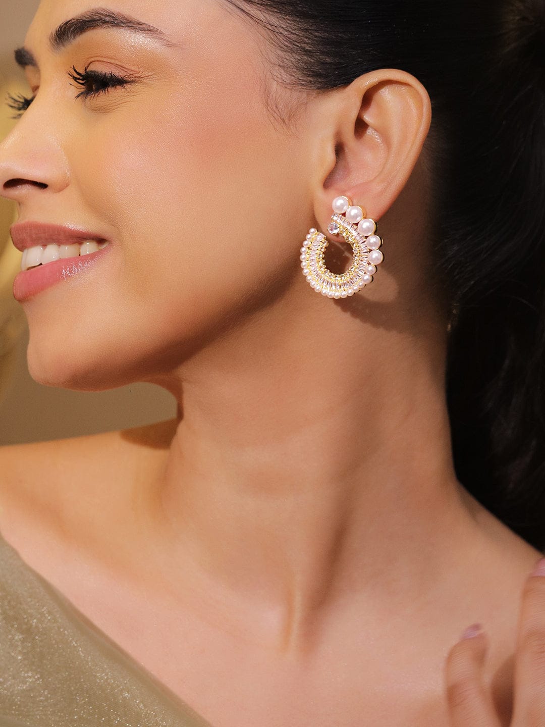 【Rubans】 18K Gold Plated Crystal & Pearl Spiral Stud Earrings｜18K ゴールドメッキ クリスタル＆パール スパイラル スタッドイヤリング