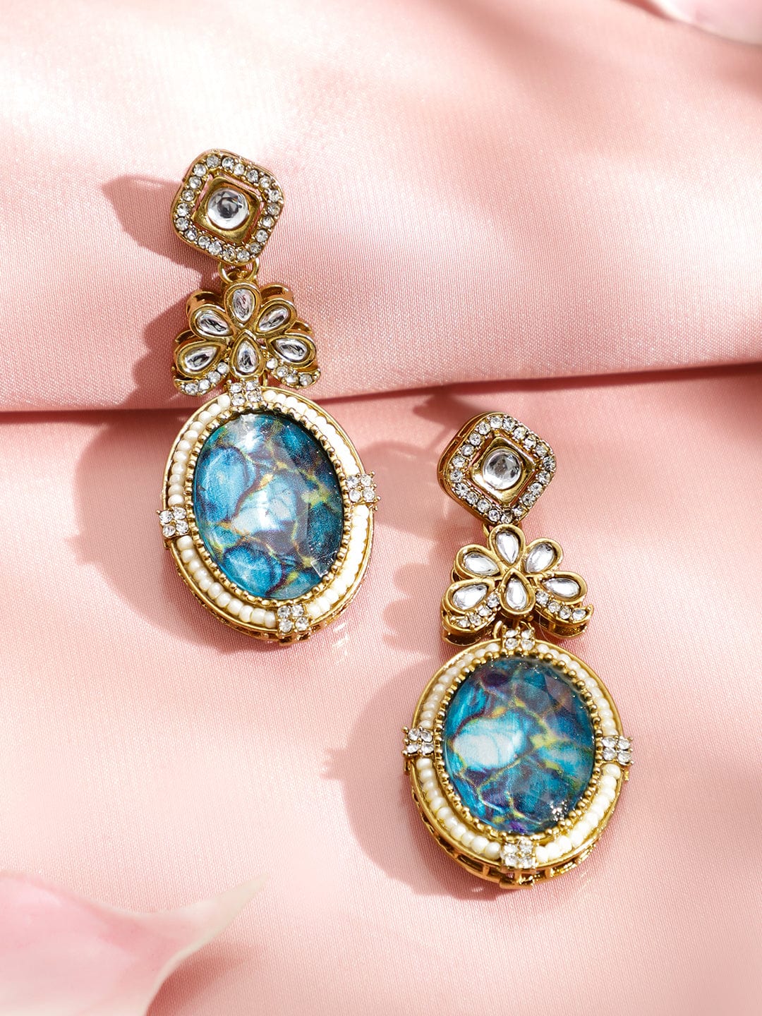 Chic Blue Dangler Earrings フリーサイズ