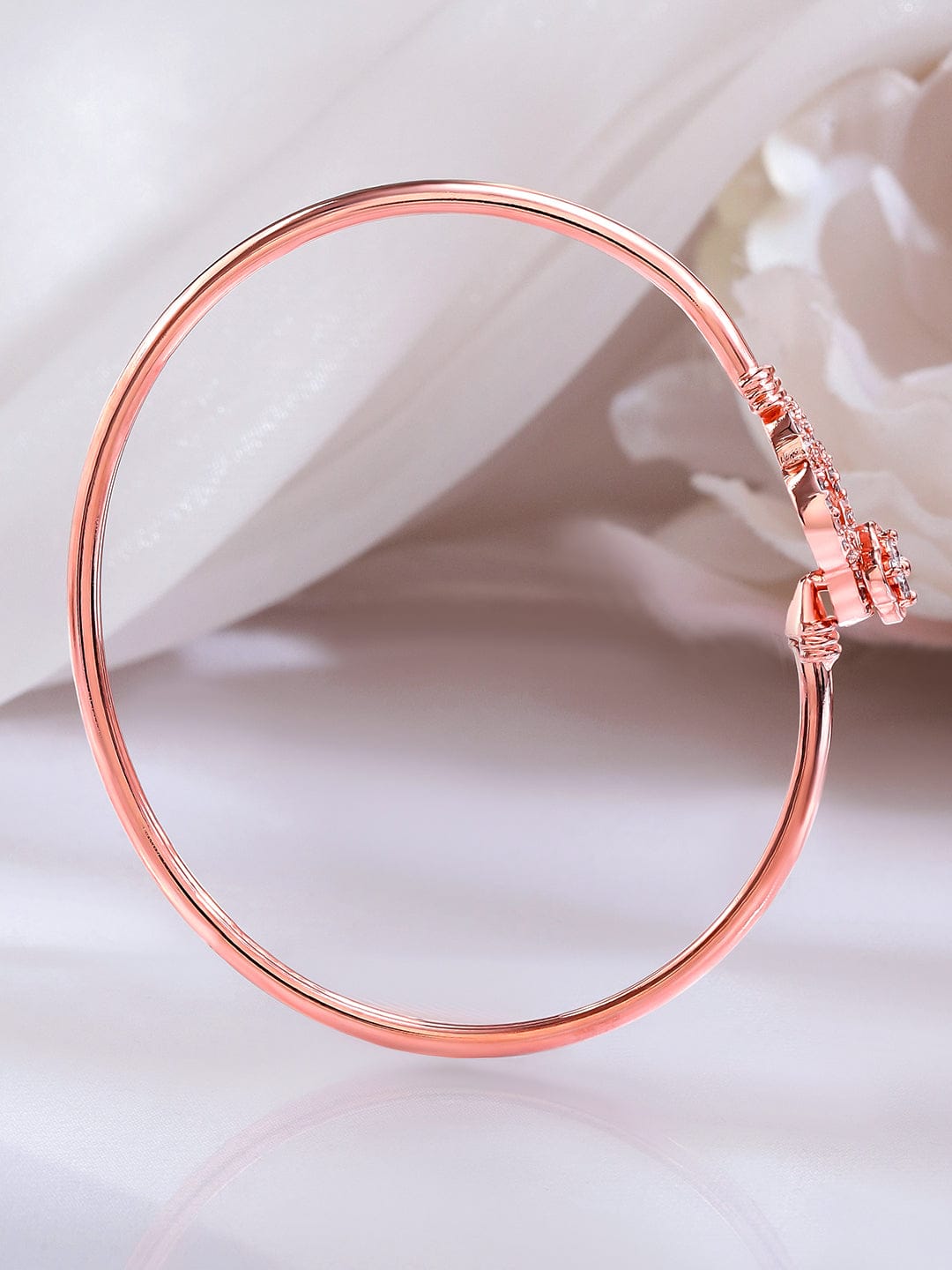 Rubans 18K Rose Gold-Plated Crystal Zirconia Studded Clover Motif Sleek Bracelet Rose gold