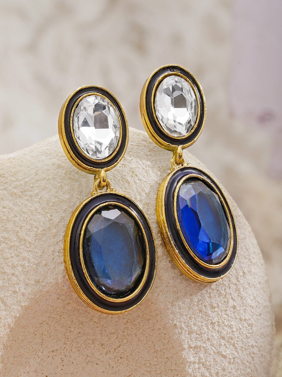 Luxe Radiance Blue Danglers フリーサイズ