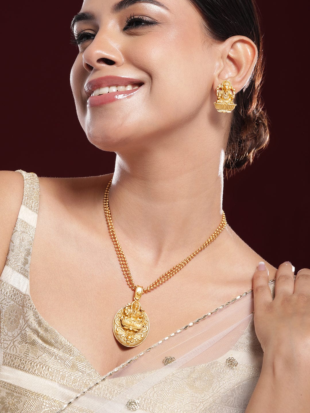 Lord Ganesha Divine Golden Necklace Set Gold