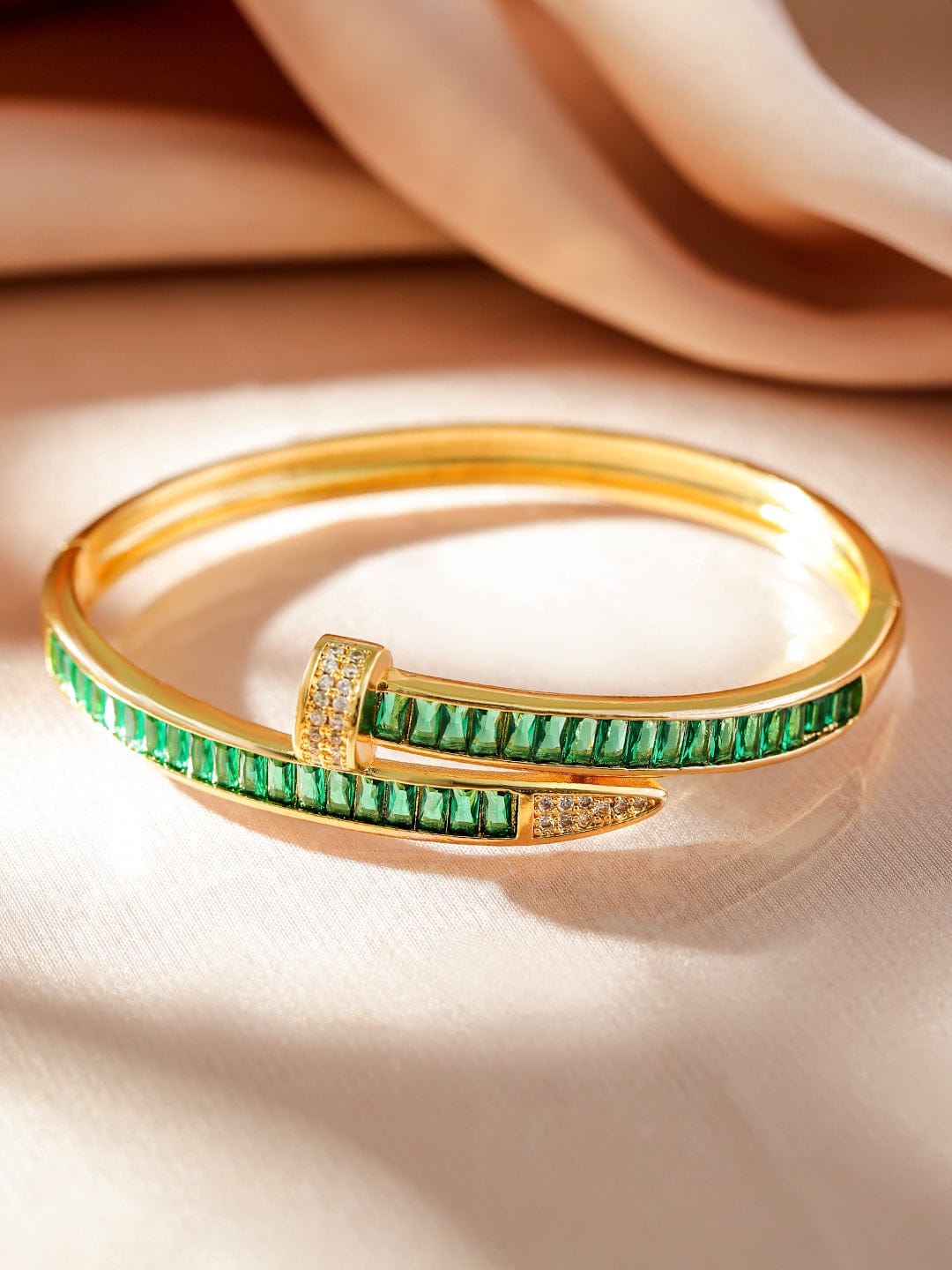 【Rubans】 Green Baguette Adjustable Cuff｜グリーン バゲット アジャスタブル カフブレスレット