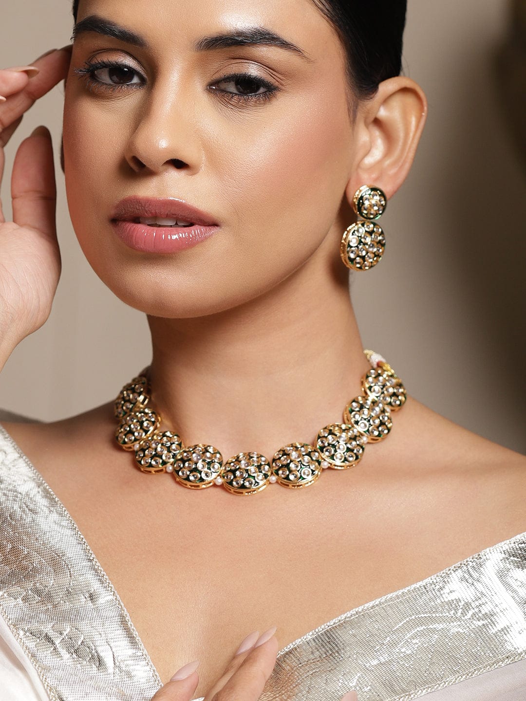 Urban Glow Kundan Green Choker Set フリーサイズ