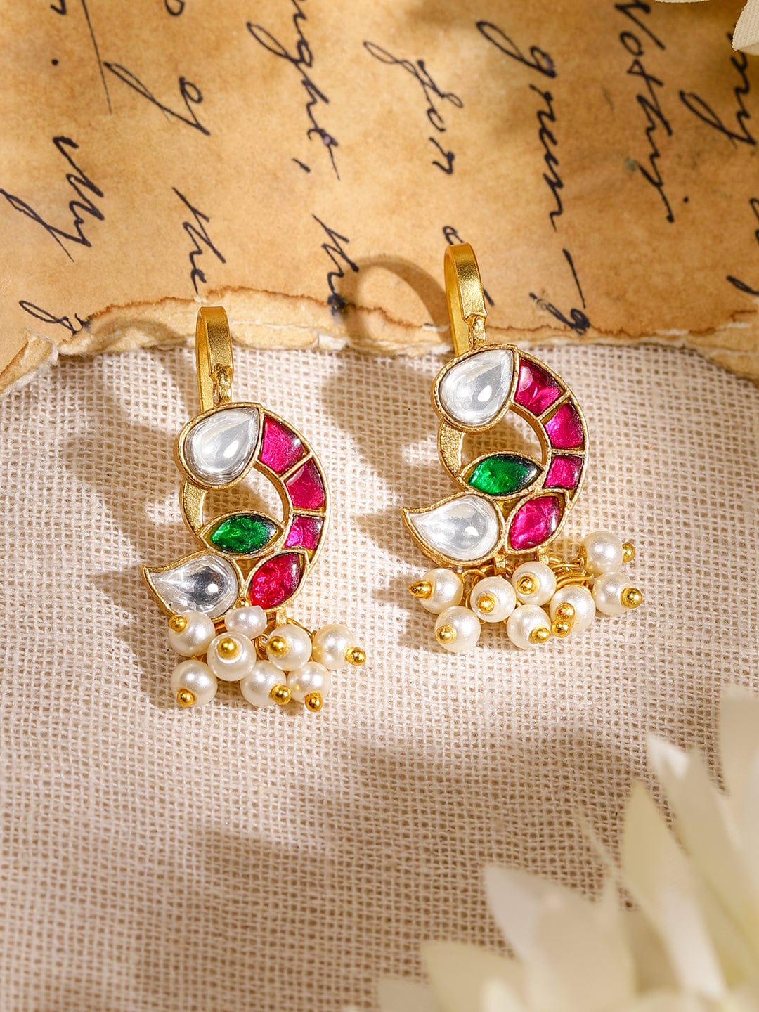 Majestic Pink White Kundan Ear Cuff フリーサイズ
