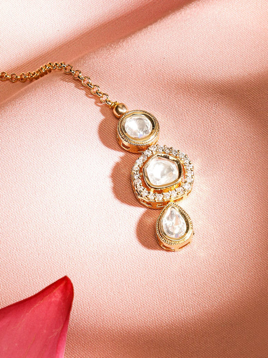 Minimal Elegance Kundan Maang Tikka Gold