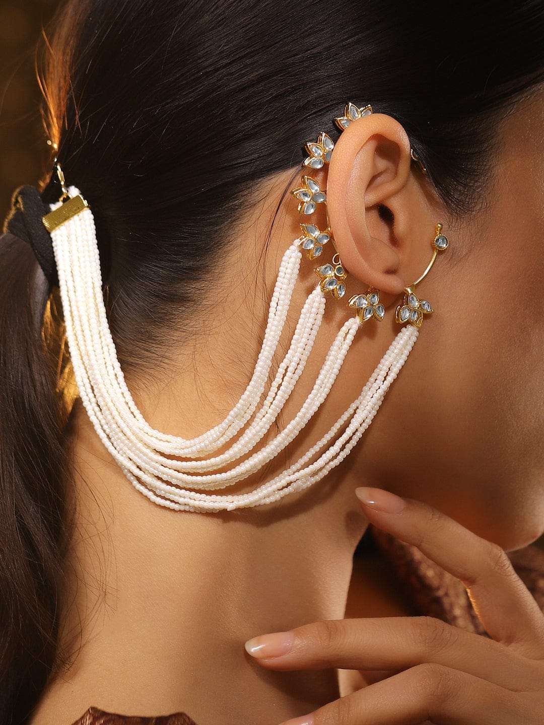 Luxurious Pearl Ear Cuffs with Kaan Chain Gold