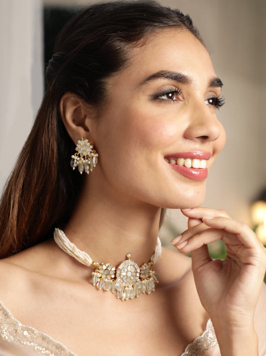Vintage Charm Kundan Pearl Choker Set Gold