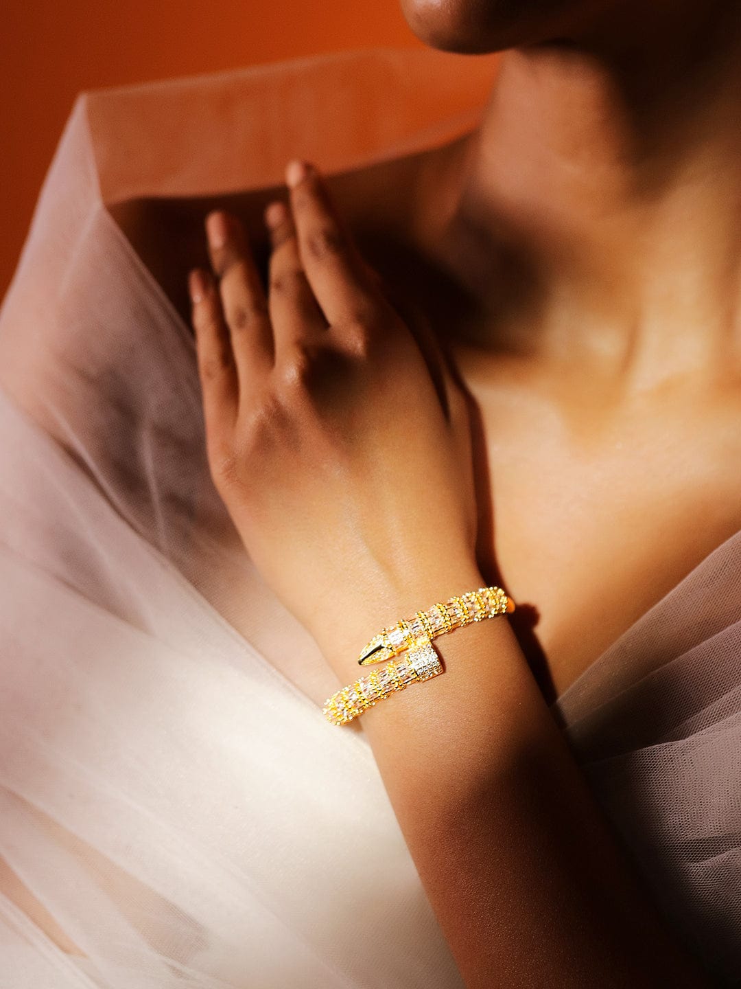 【Rubans】 22K Gold-Plated Luxurious Snake-Inspired Cubic Zirconia Bracelet｜22Kゴールドメッキ ラグジュアリー スネーク キュービックジルコニア ブレスレット
