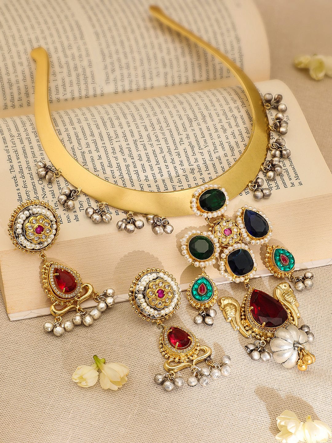 Multicolour Gold Necklace Set Multicolor