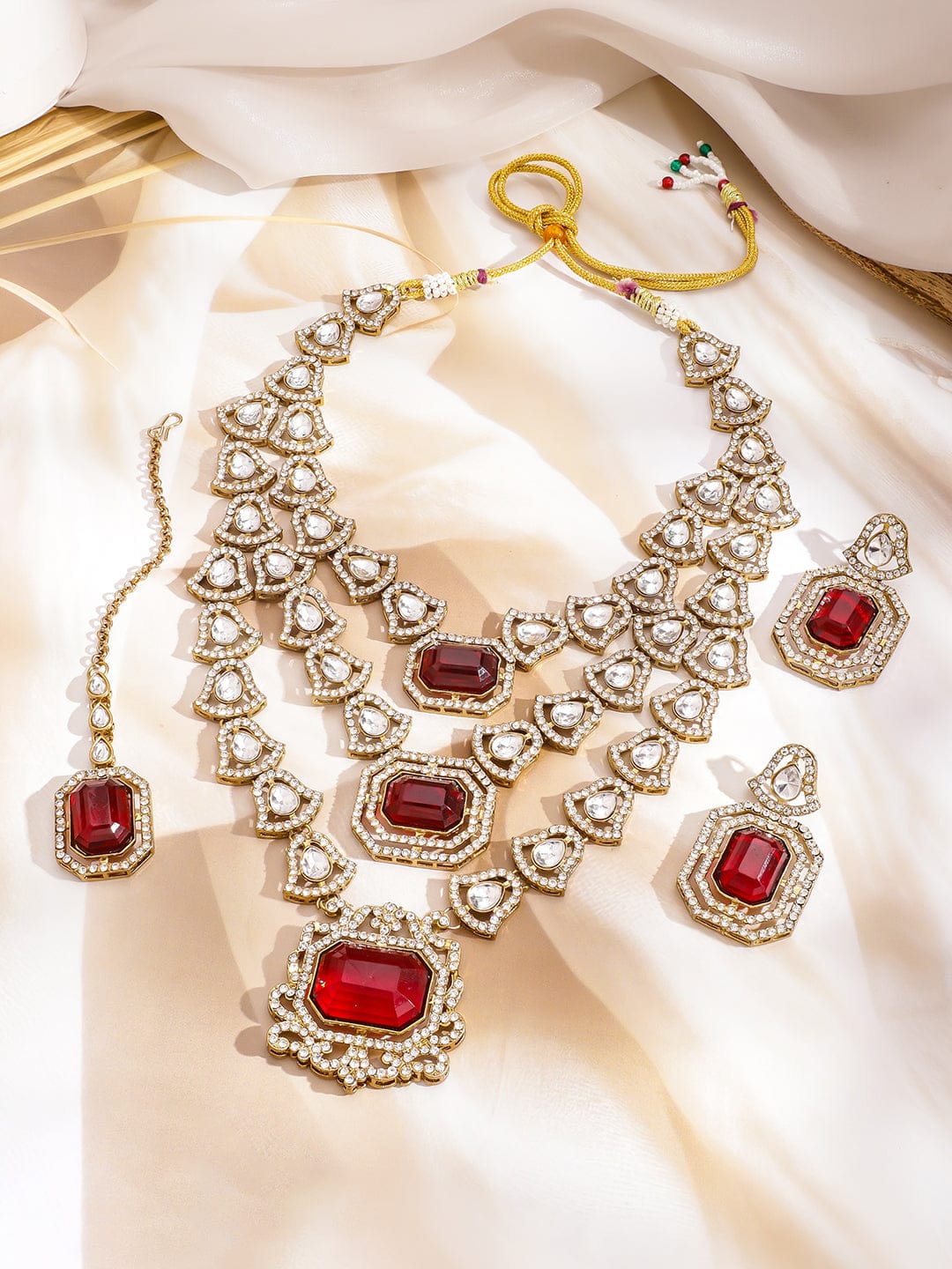 The Queen’s Charm Ruby Jewellery Set フリーサイズ