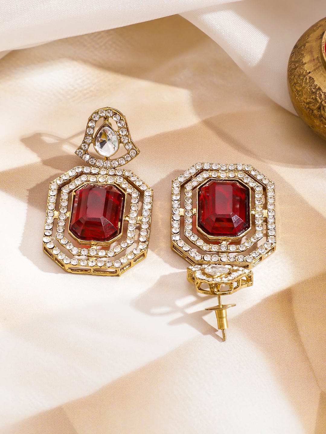 The Queen’s Charm Ruby Jewellery Set フリーサイズ