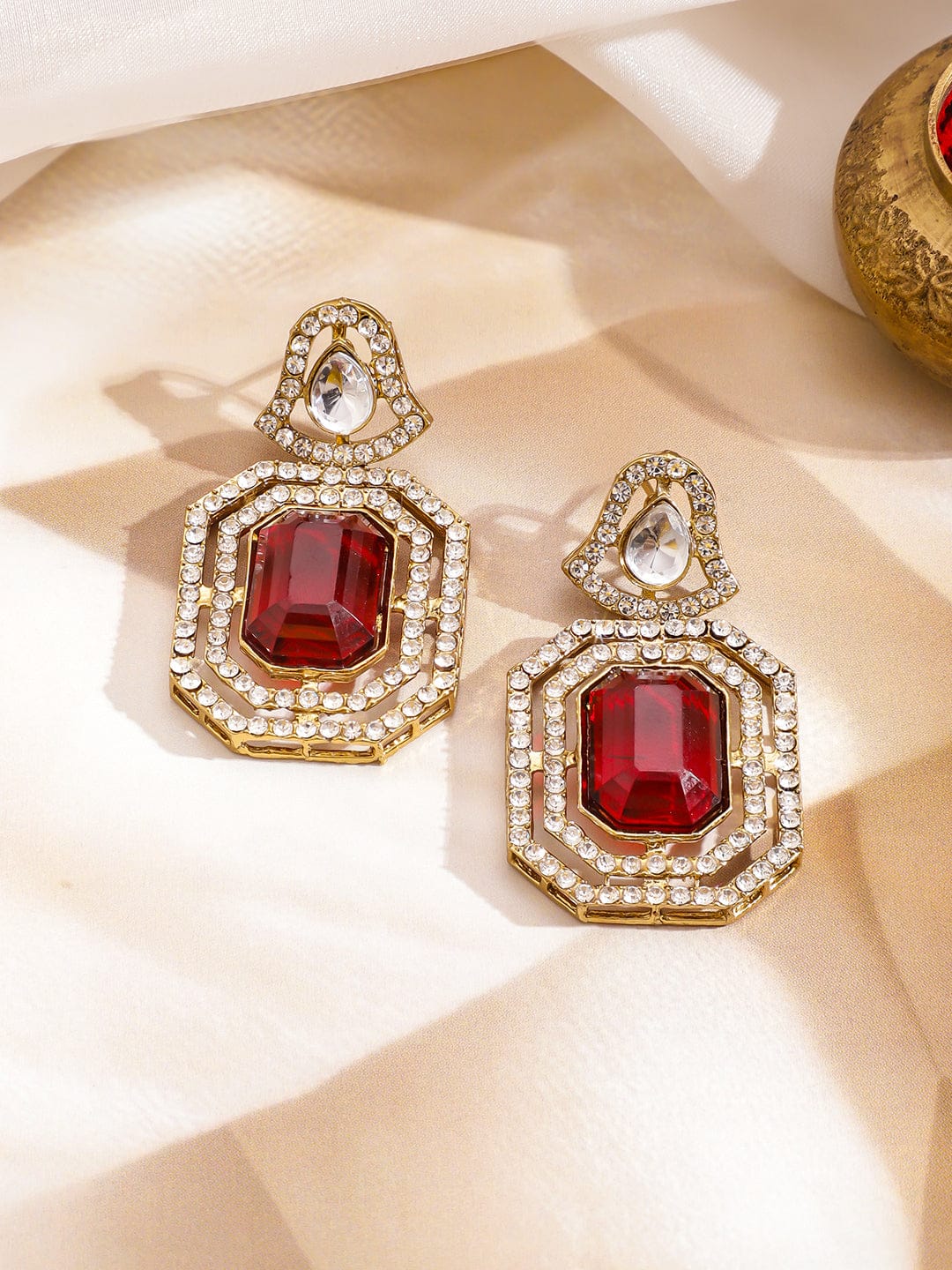 The Queen’s Charm Ruby Jewellery Set フリーサイズ