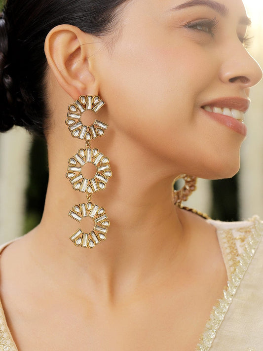 Shimmering Floral Crystal Danglers フリーサイズ