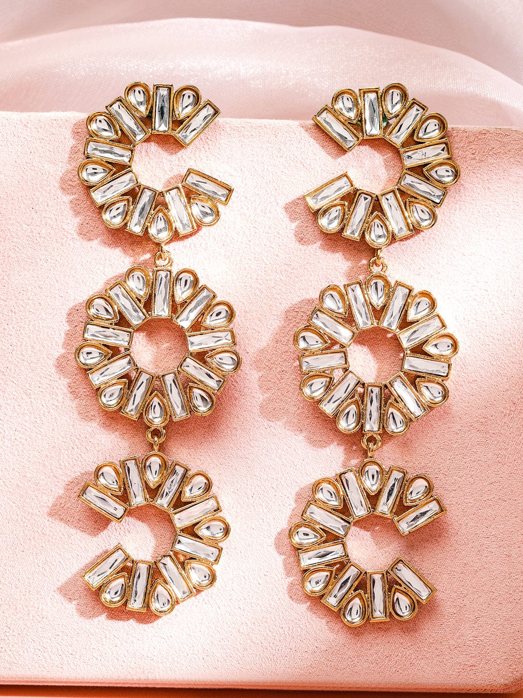 Shimmering Floral Crystal Danglers フリーサイズ