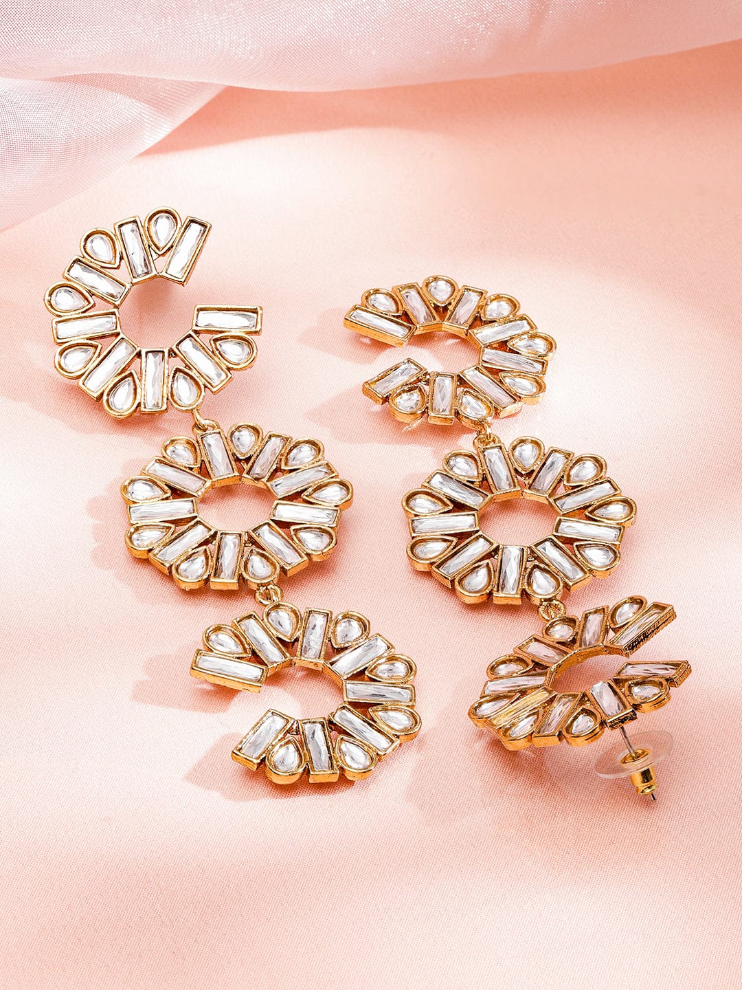 Shimmering Floral Crystal Danglers フリーサイズ