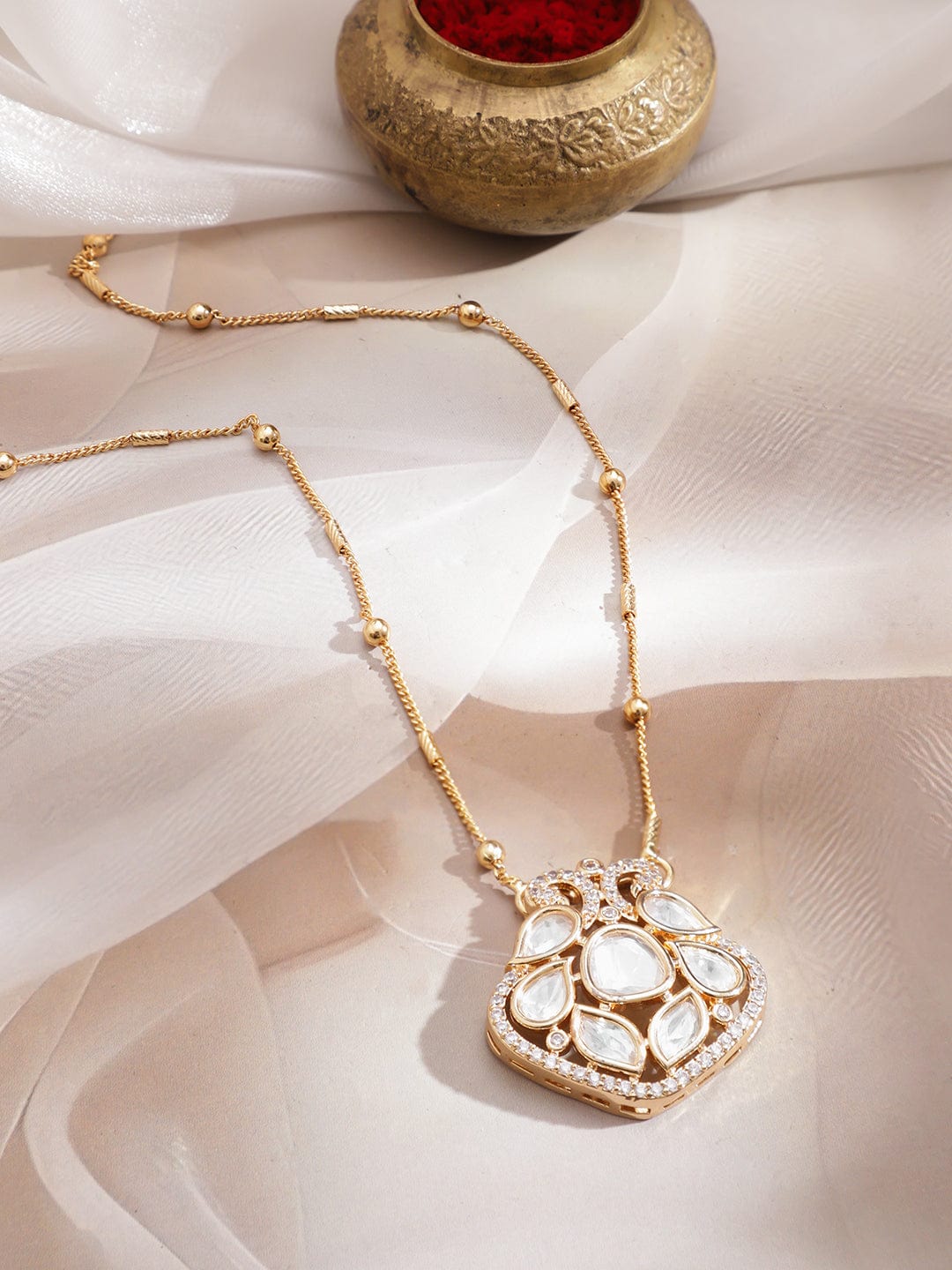 Graceful Kundan Studded Pendant Chain フリーサイズ