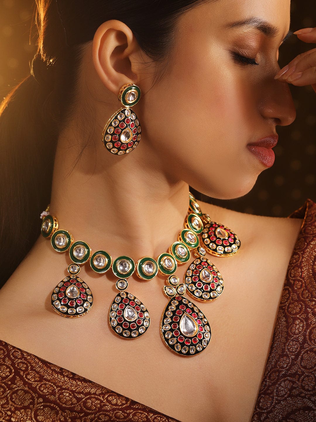 Artistic Red Green Kundan Necklace Set フリーサイズ