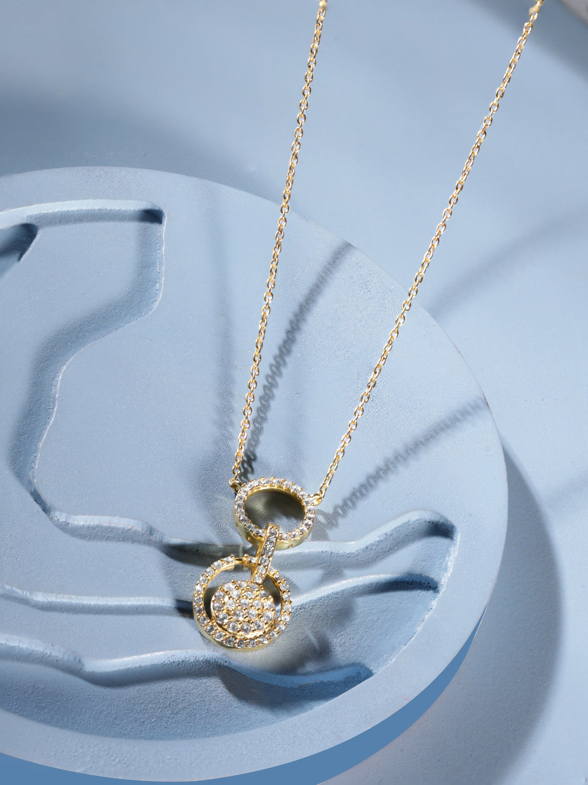 Dazzling AD Studded Pendant Necklace Gold