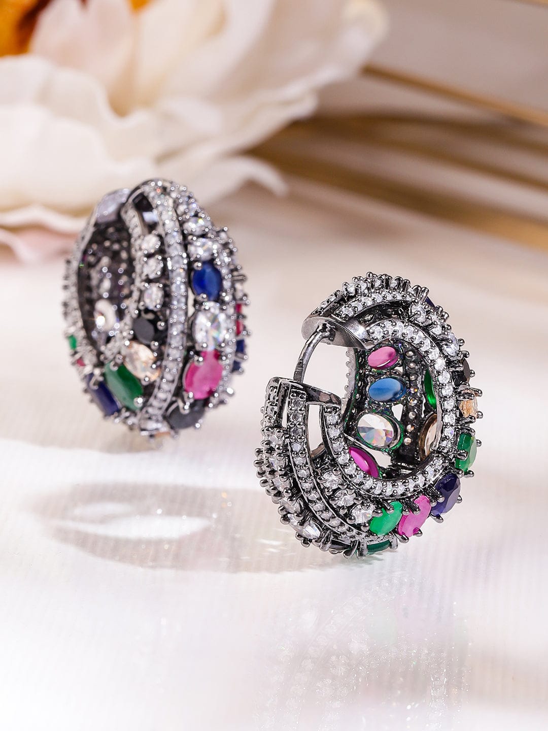 Stylish Fusion Multicolour Zirconia Hoops フリーサイズ