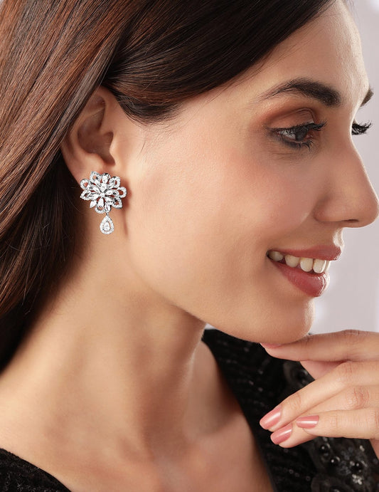 Lustrous Floral American Diamond Zirconia Earrings フリーサイズ