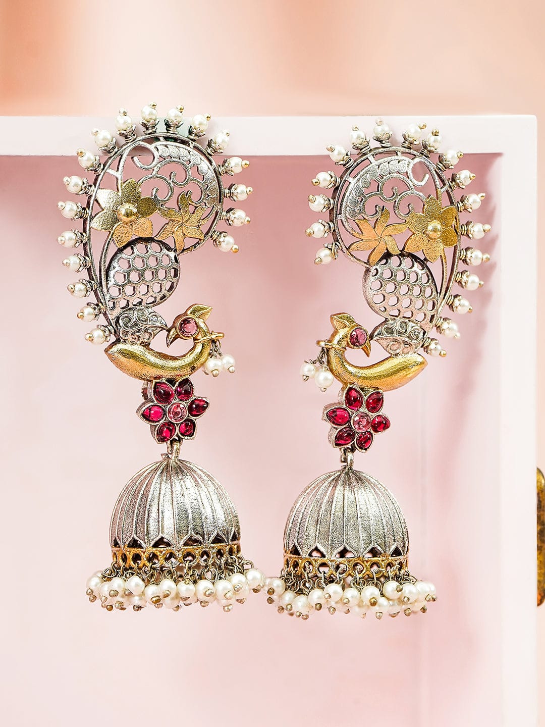 Peacock Motif Pink Pearl Two-Toned Jhumkas フリーサイズ
