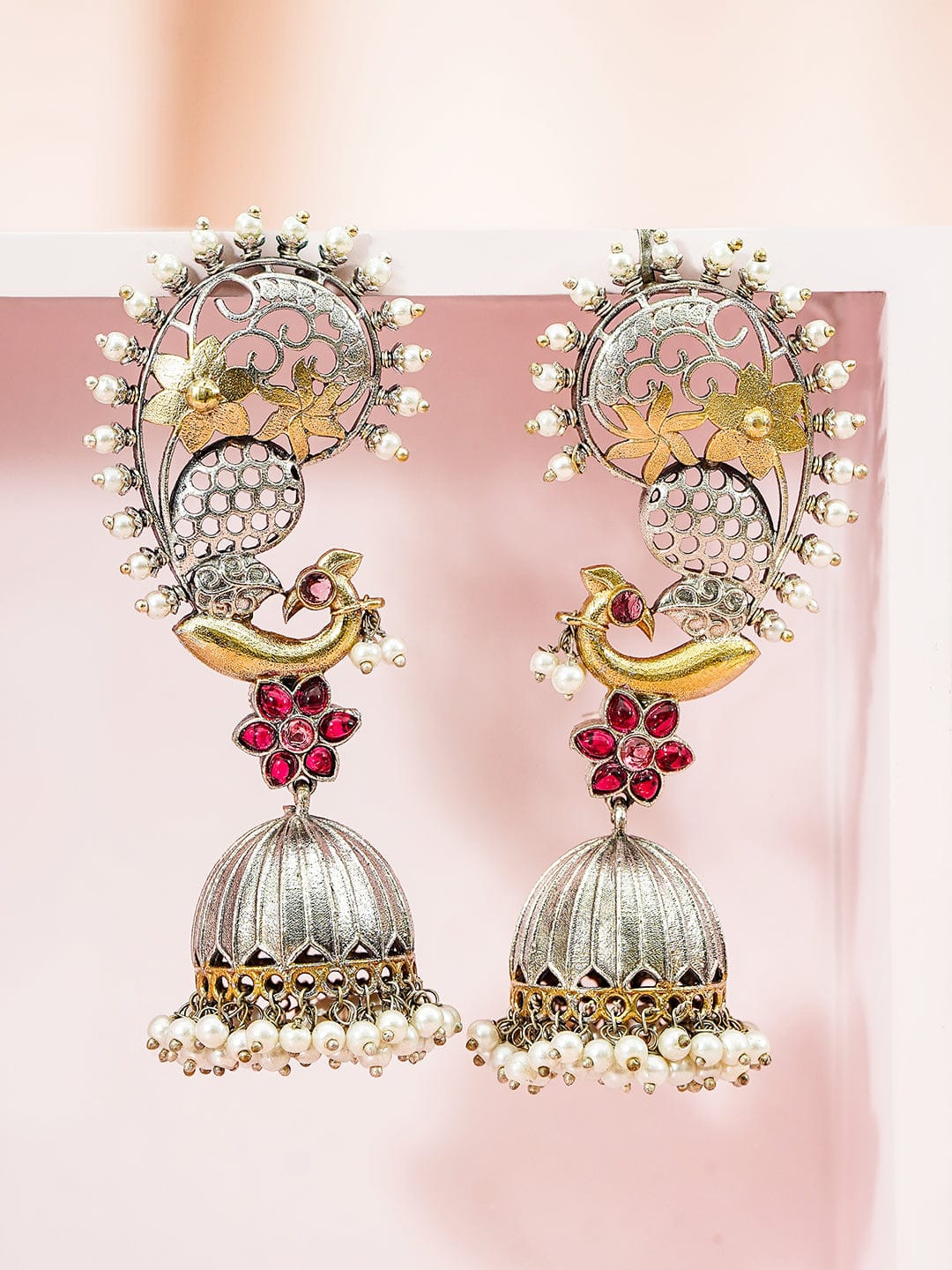 Peacock Motif Pink Pearl Two-Toned Jhumkas フリーサイズ