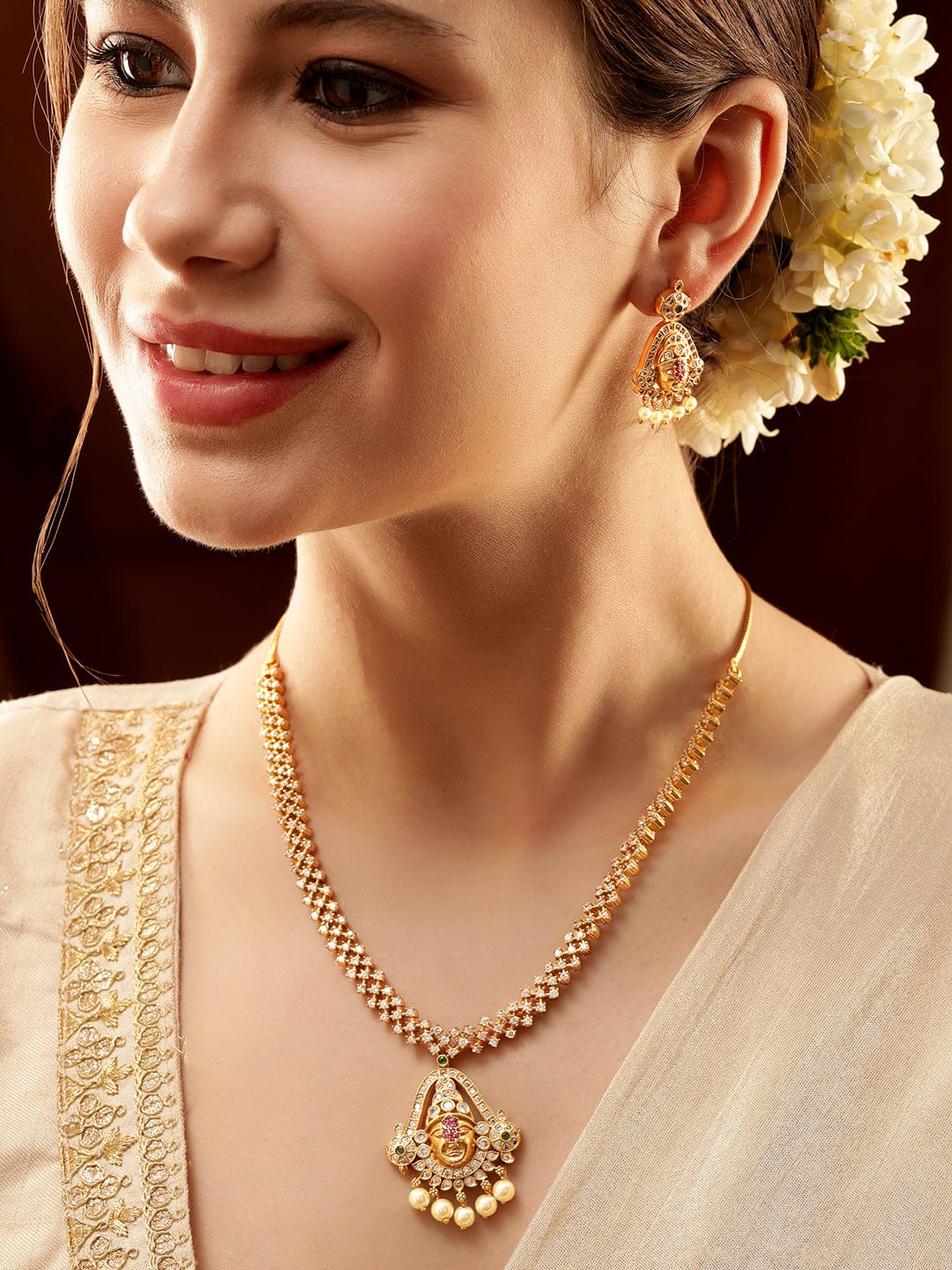 Temple Necklace Set with Pearl Drops Gold