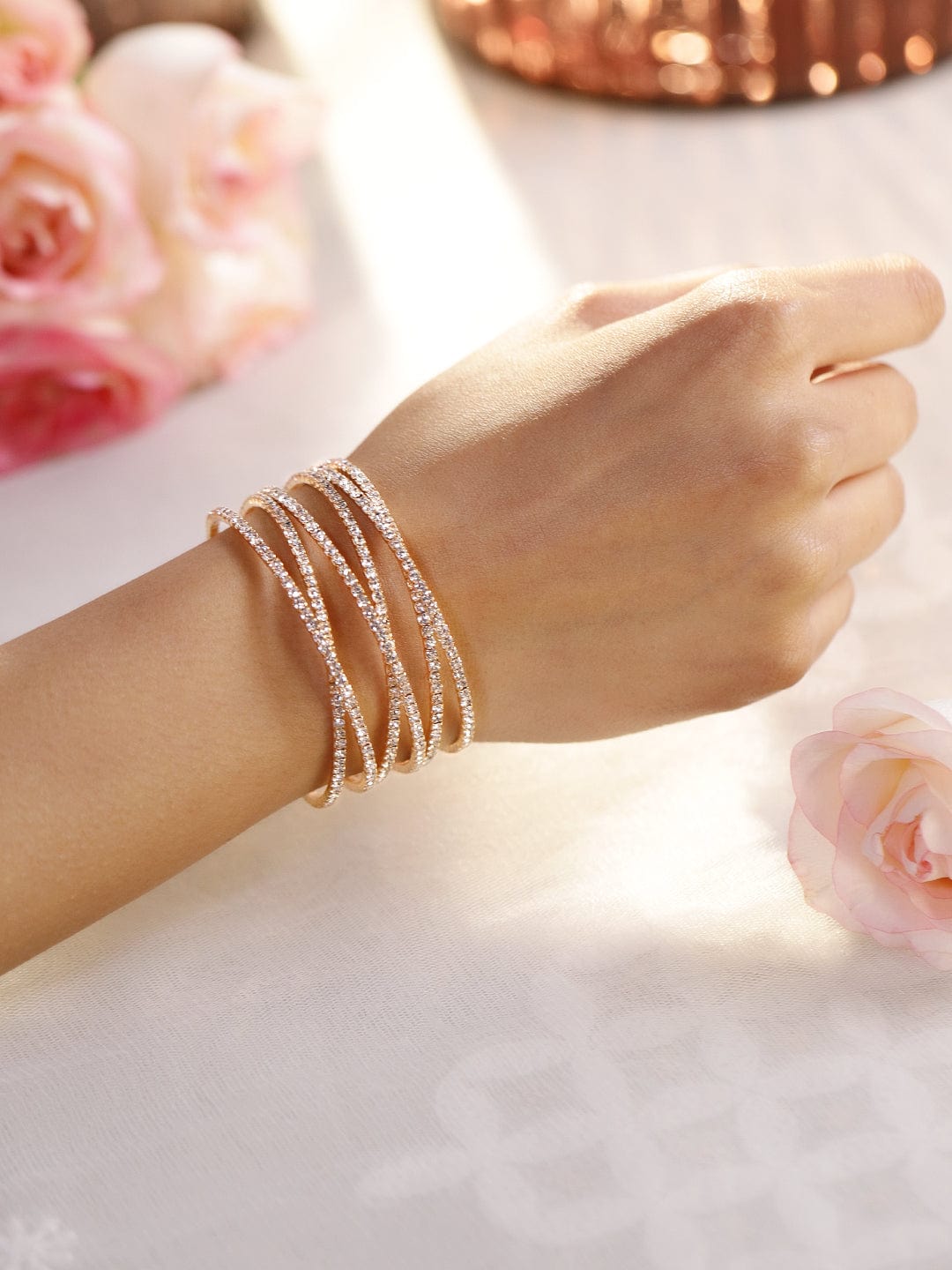 【Rubans】 Gold-Plated Cubic Zirconia Stone Studded Cuff Bracelet｜ゴールドメッキ キュービックジルコニア カフブレスレット｜フリーサイズ
