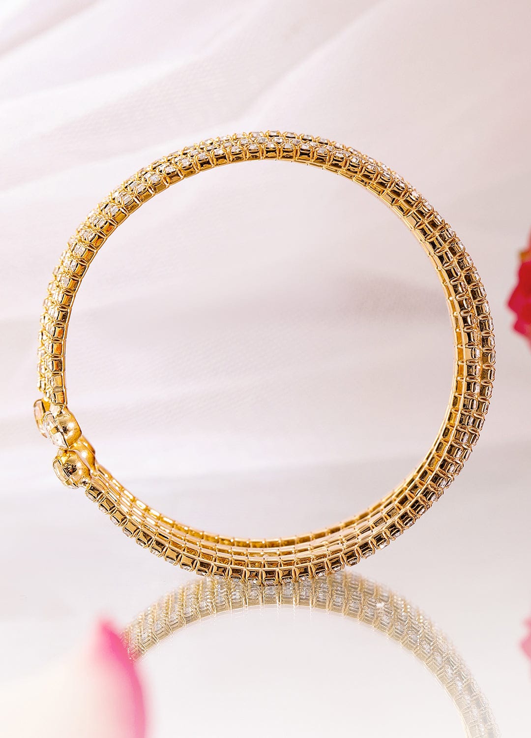 【Rubans】 Gold-Plated Cubic Zirconia Stone Studded Cuff Bracelet｜ゴールドメッキ キュービックジルコニア カフブレスレット｜フリーサイズ