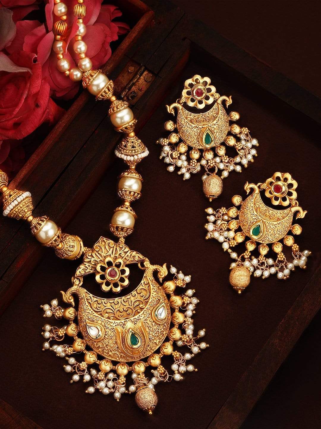 Rubans Gold Plated Hand Crafted   Statement Necklace Set Gold