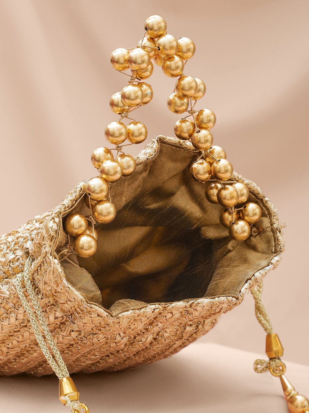 Rubans Gold-Toned Woven Metallic Potli Bag with Golden Bead Handle & Tassel Detailing フリーサイズ