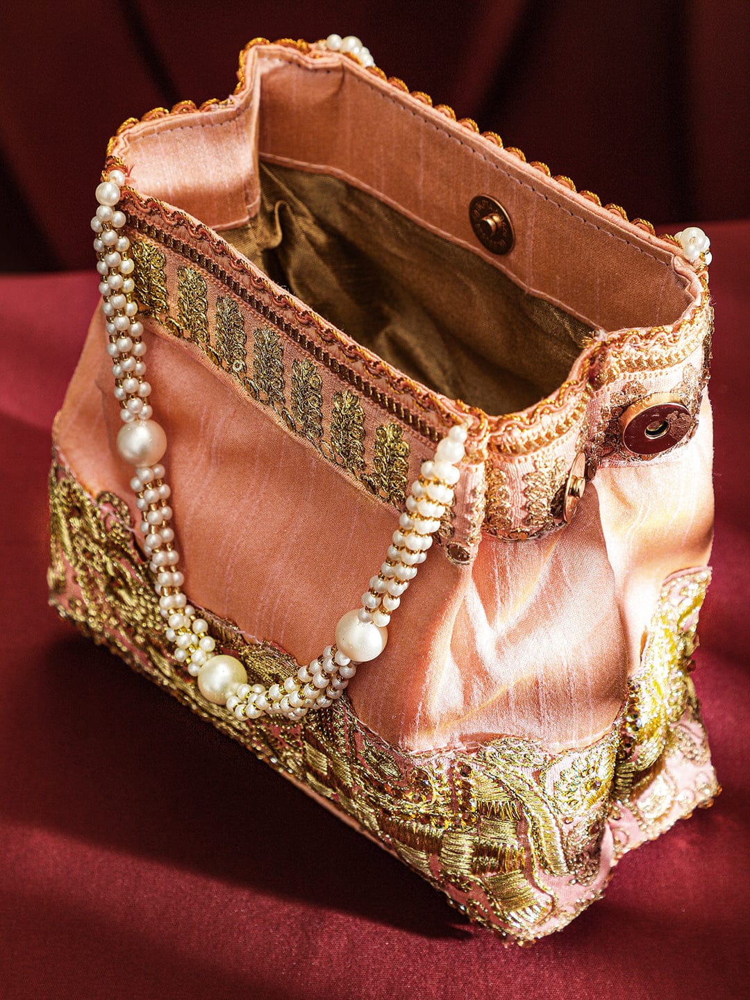 Rubans Handcrafted Peach Pink Silk Potli Bag with Pearl Handle & Gold Embroidered Elephant Motif フリーサイズ