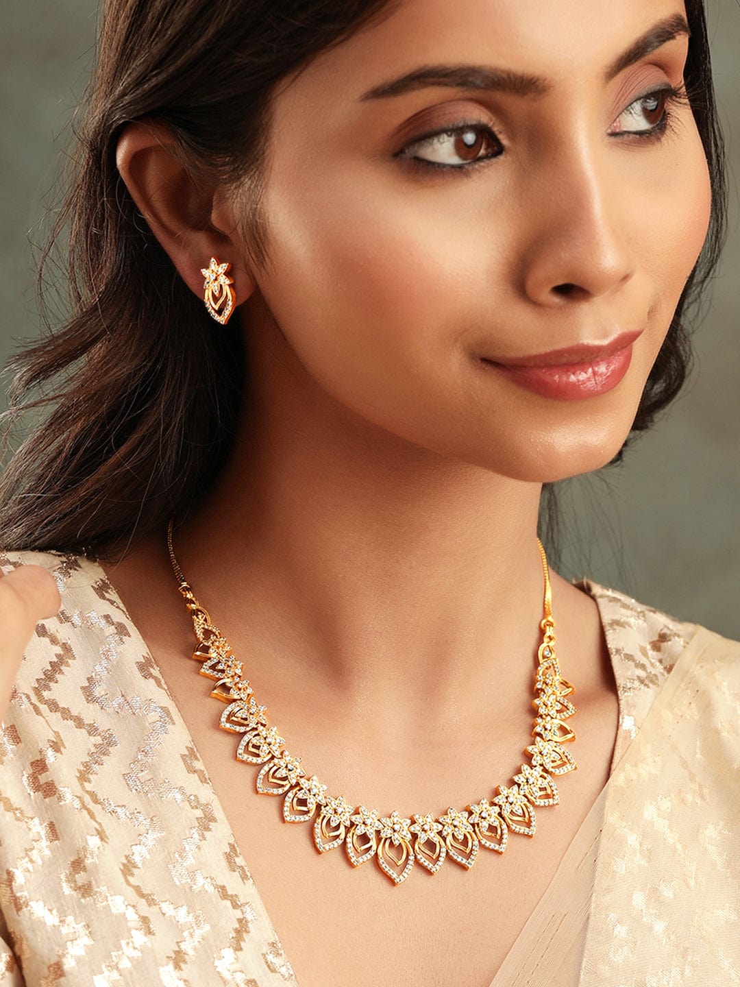 【Rubans】 22K Gold Plated Kemp Crystal Floral Necklace Set｜22K ゴールドメッキ ケンプクリスタル フローラル ネックレスセット