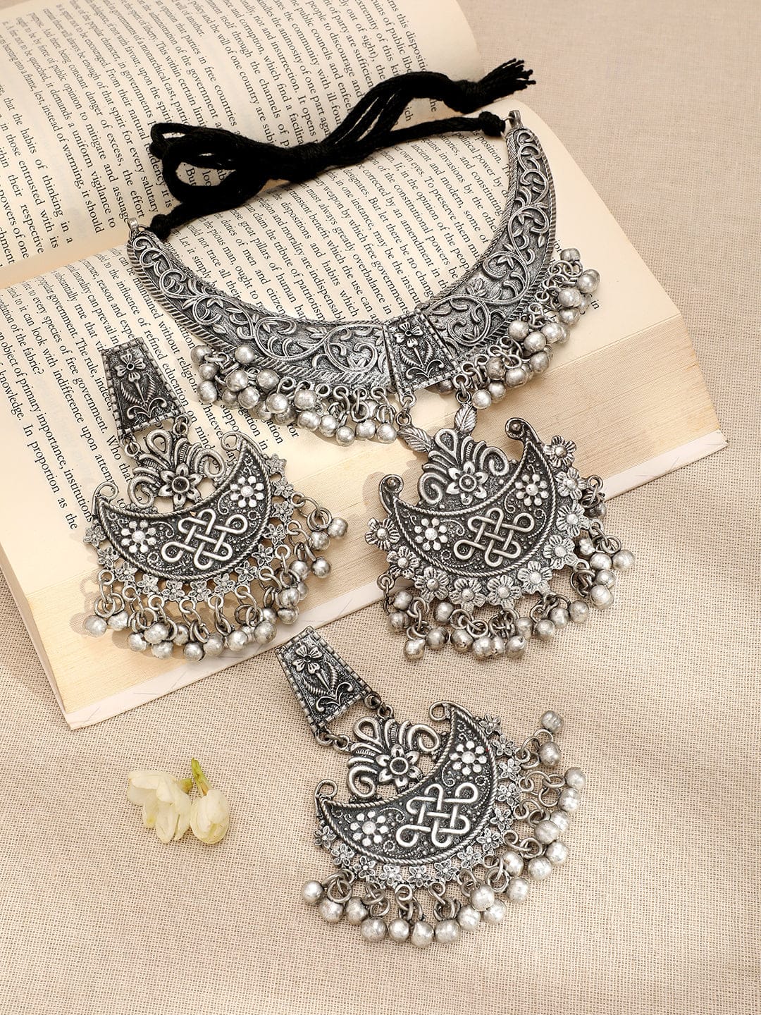 Oxidized Silver Beaded Floral Necklace Set Silver