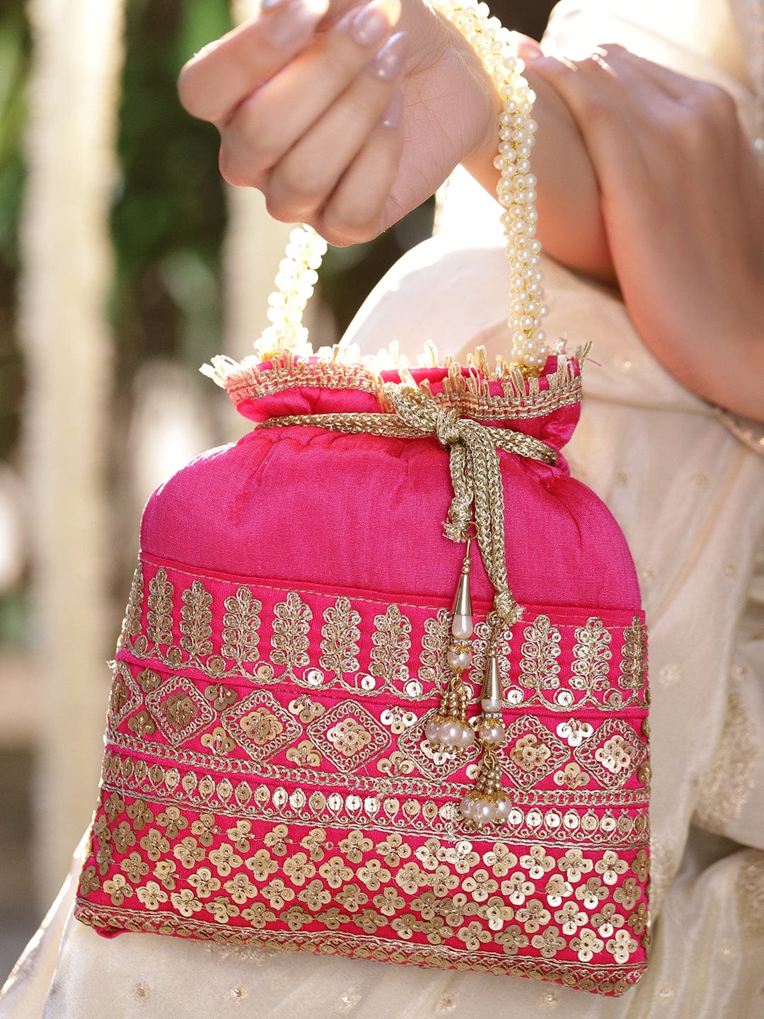 Rubans Pink & Gold Embroidered Potli Bag with Pearl Handle & Beaded Tassel Detailing フリーサイズ