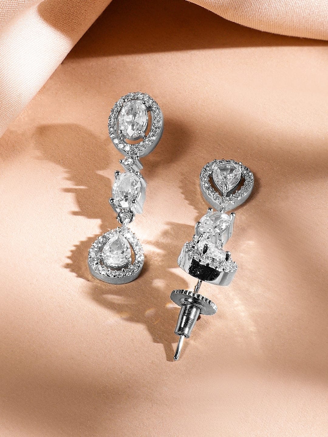 Teardrop Studded Necklace Set in American Diamond Zirconia フリーサイズ