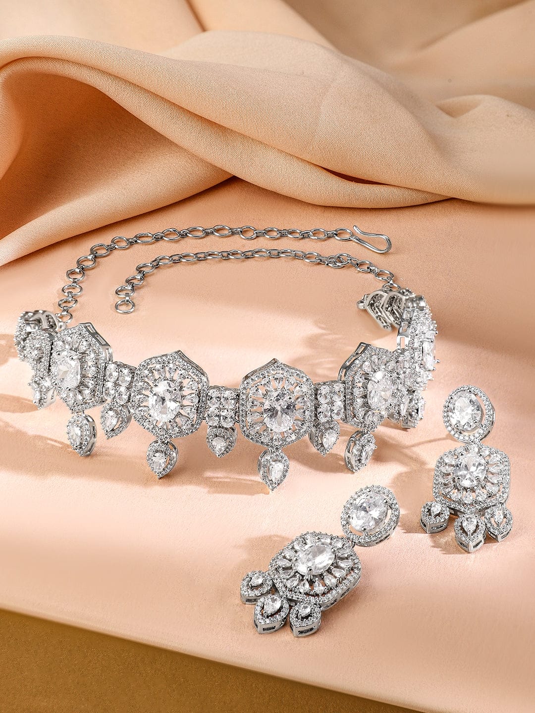 Studded Choker Set in American Diamond Zirconia フリーサイズ