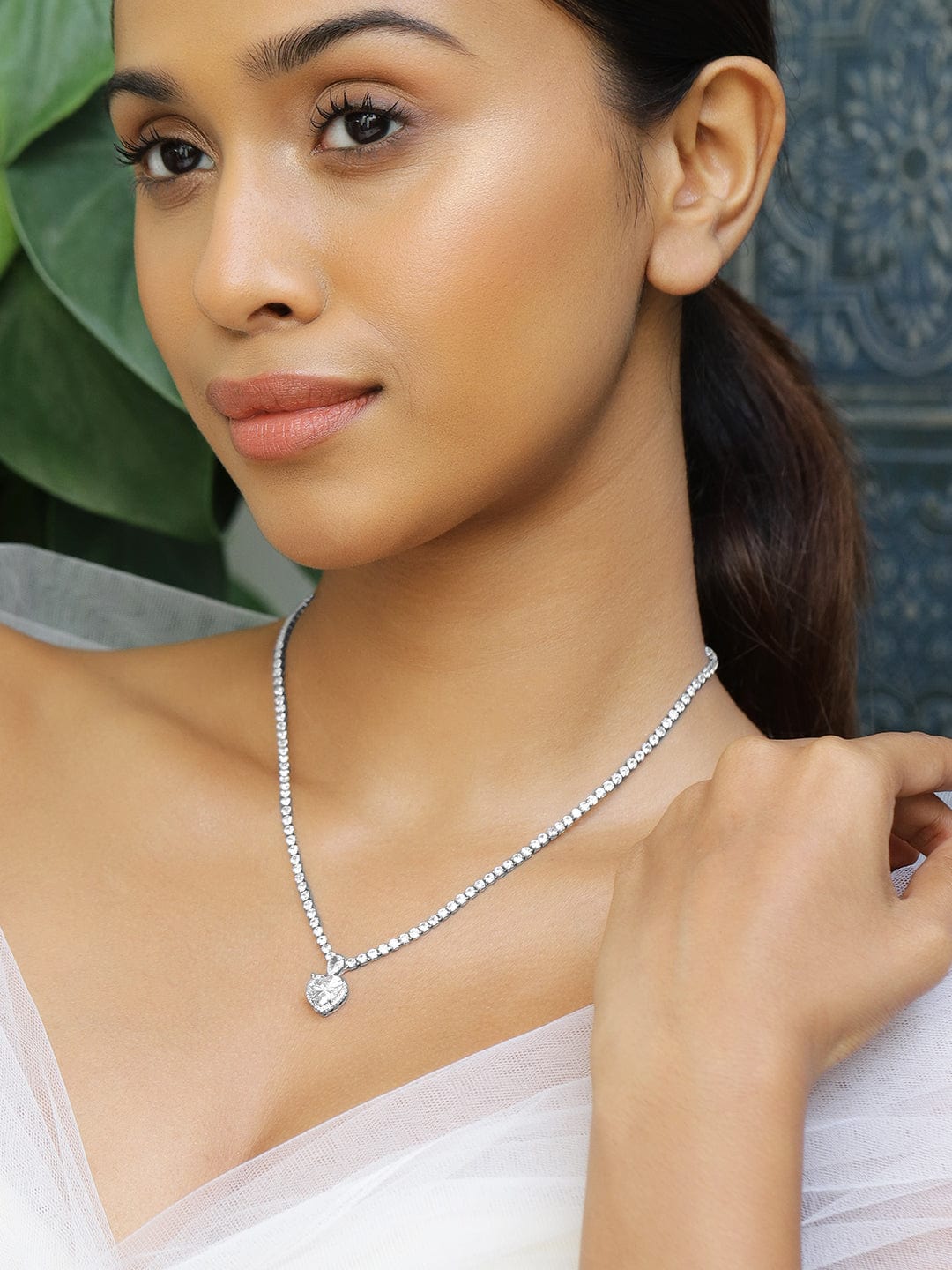 Pure-hearted American Diamond Zirconia Studded Necklace Silver