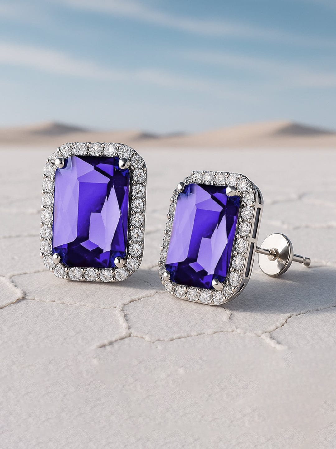 【Rubans】 Rhodium Plated Blue Crystal Halo Stud Earrings｜ロジウムメッキ ブルークリスタル ヘイロー スタッドイヤリング