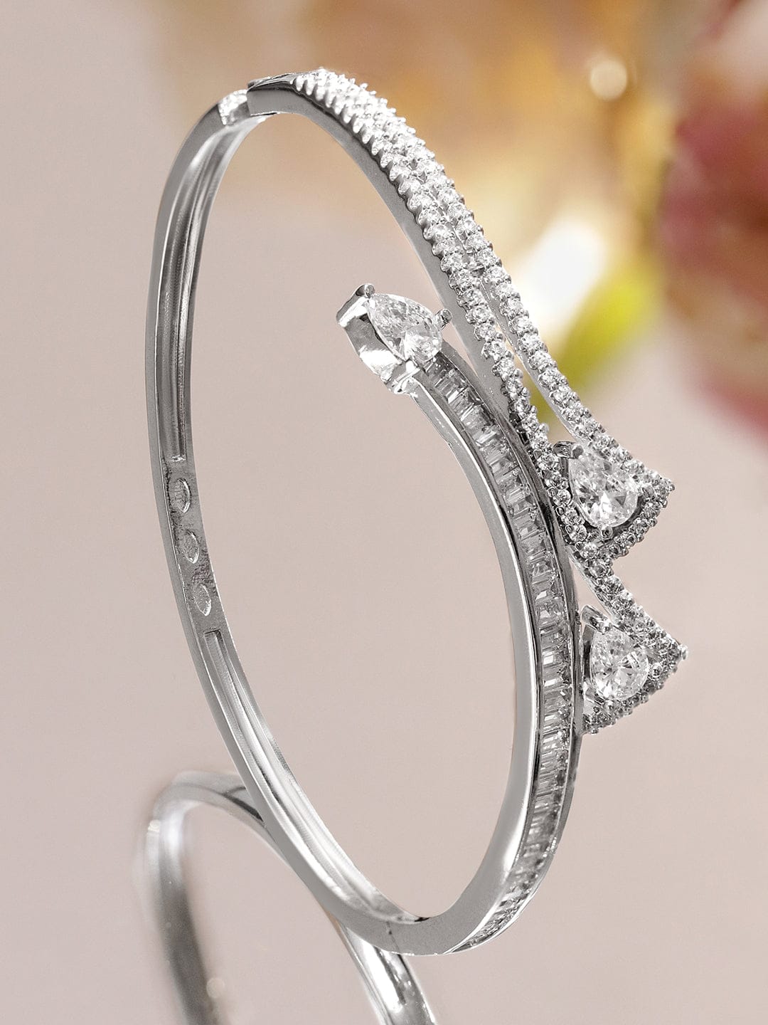 American Diamond Zirconia Silver Toned Bracelet フリーサイズ